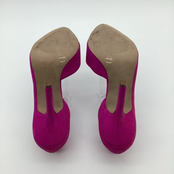 1962. BCBG Suede Fuchsia 3” Pumps NWOT Size 8.5 - Picture 10 of 10
